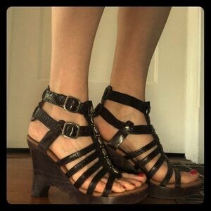 Calleen Cordero designed handmade sandals.